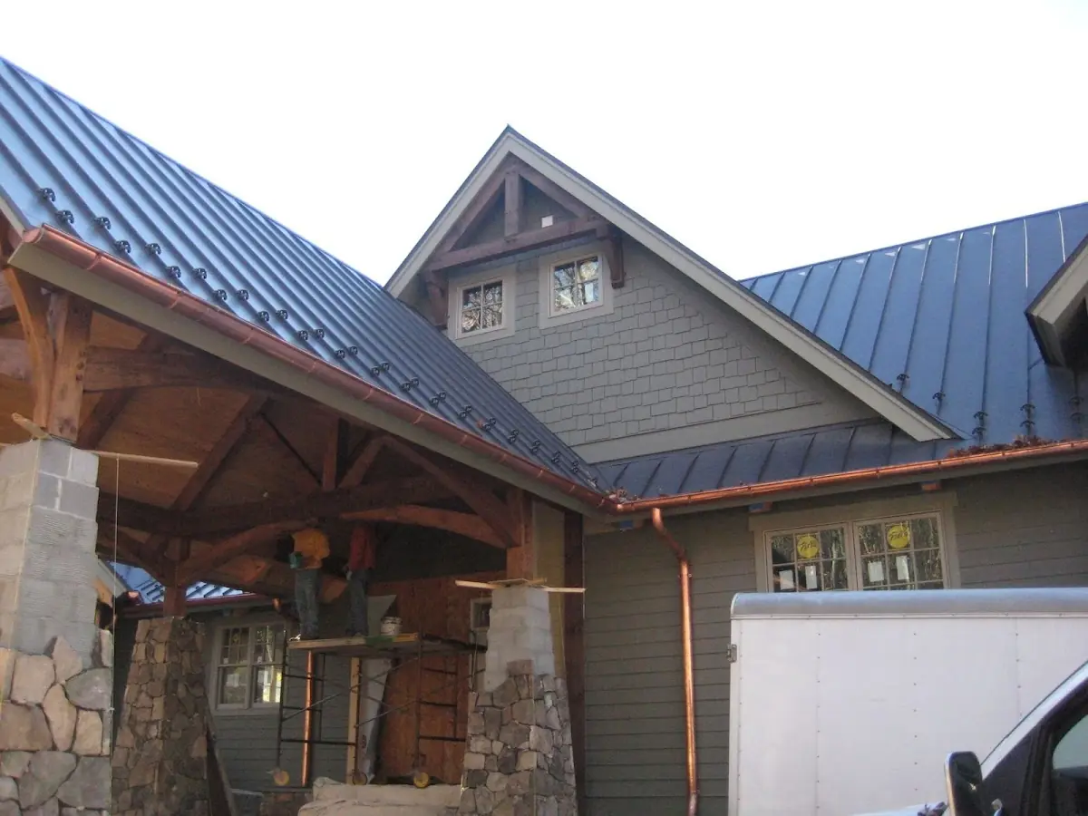 Craftsman Roofing team delivering quality roofing work in Artesia Pilar
